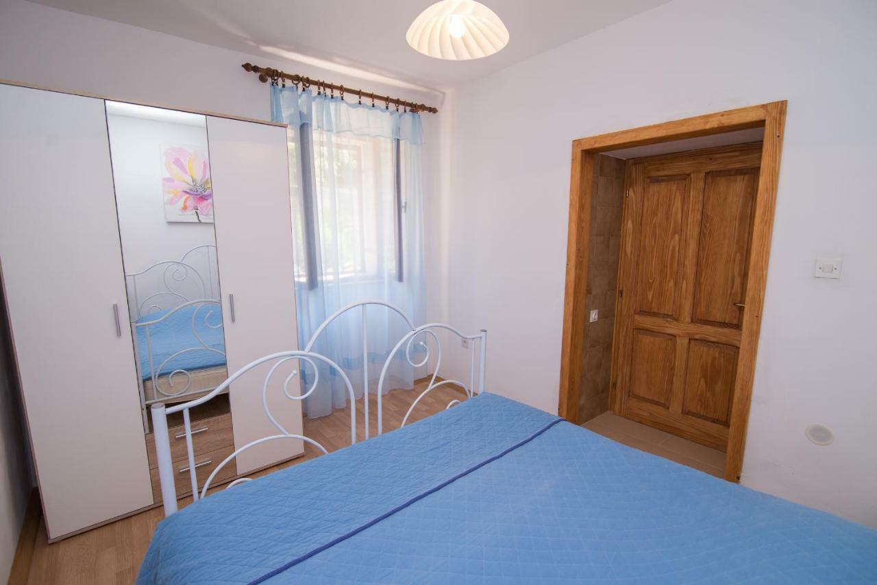 Andjelka B4-Blue Apartment Mali Losinj Exterior photo